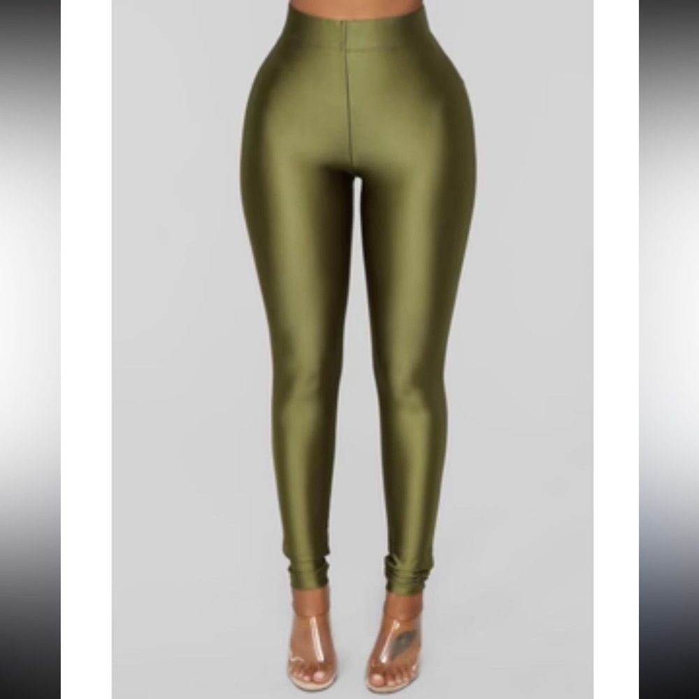 Beautiful leggings green metallic